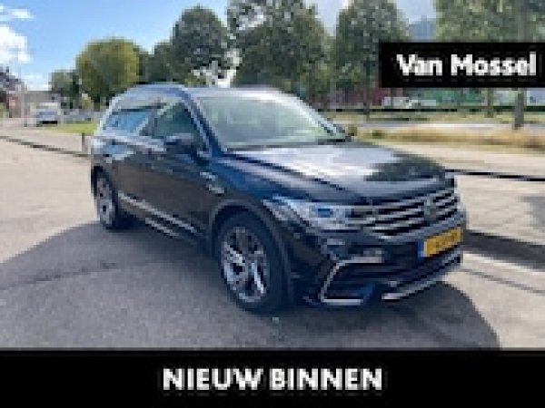 Volkswagen Tiguan 1.5 TSI R-Line 2023 - voorkant