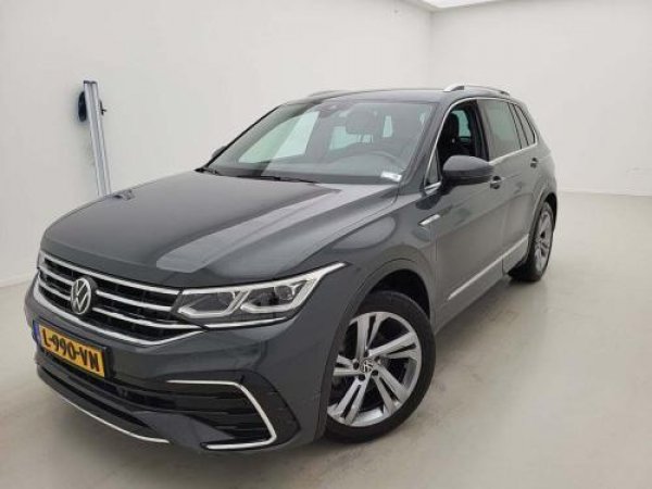 Volkswagen Tiguan 1.5 TSI R-Line Business+ 2021 - voorkant