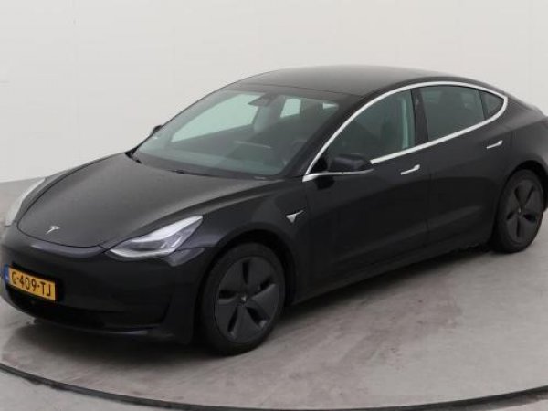 Tesla Model 3 Standard RWD Plus 2019 - voorkant