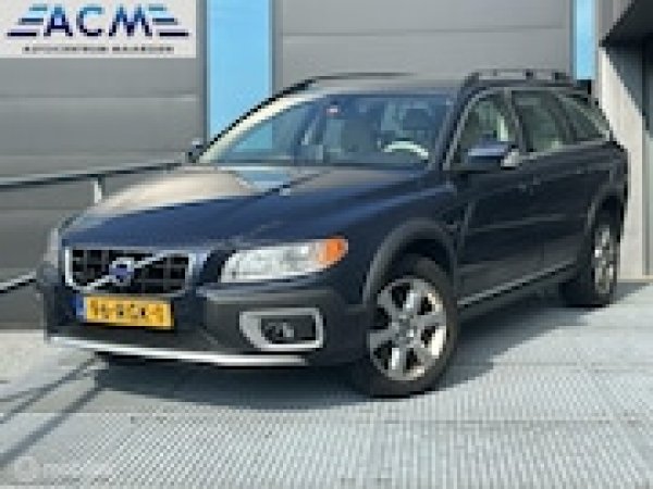 Volvo Xc70 2.0 D3 FWD Momentum 2011 - voorkant