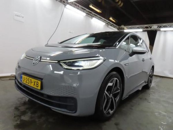 Volkswagen Id.3 First Plus 58 kWh 2020 - voorkant