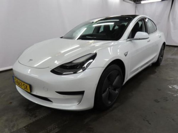 Tesla Model 3 Standard RWD Plus 60 kWh 2019 - voorkant