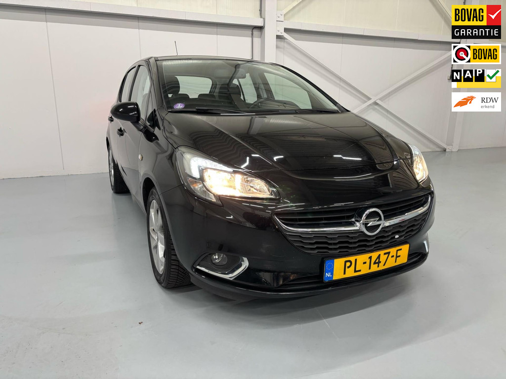 Opel Corsa 1.4 Innovation 2017 - voorkant