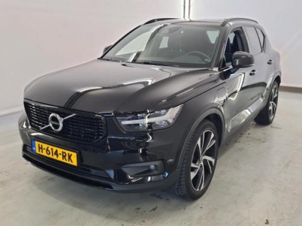 Volvo XC40 1.5 T5 Twin Engine R-Design 2020 - voorkant