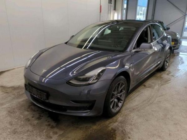 Tesla Model 3 Standard RWD Plus 60 kWh 2019 - voorkant