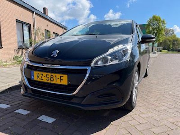 Peugeot 208 1.2 PureTech Active 2018 - voorkant