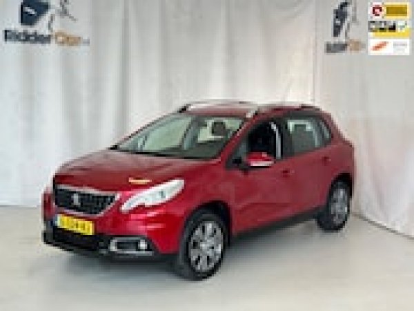 Peugeot 2008 1.2 PureTech Active 2017 - voorkant