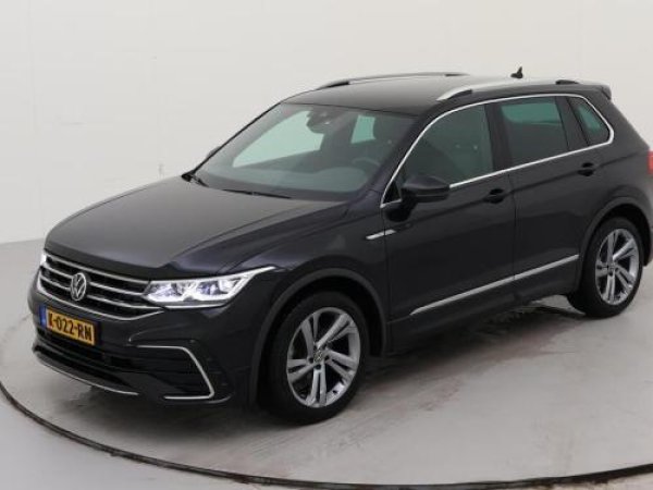 Volkswagen Tiguan 1.5 TSI R-Line Business+ 2021 - voorkant