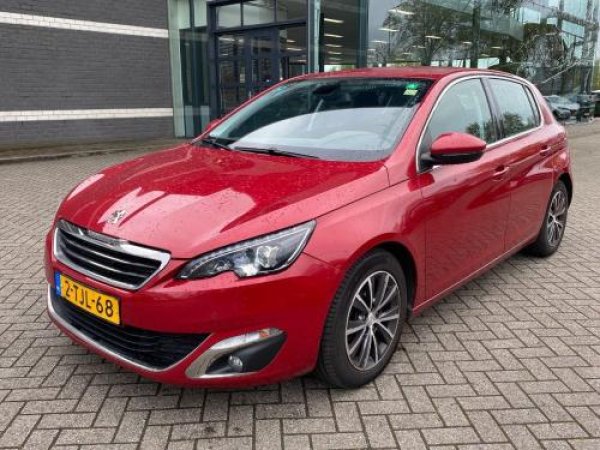 Peugeot 308 1.6 THP Allure 2014 - voorkant