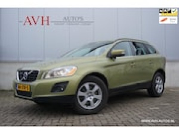 Volvo Xc60 2.4D Momentum 2009 - voorkant