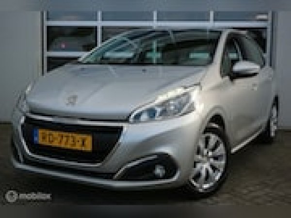 Peugeot 208 1.2 PureTech Blue Lion 2017 - voorkant