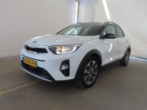 Kia Stonic 1.0 T-GDi ExecutiveLine 2020 - voorkant