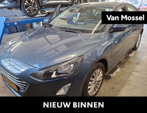 Ford Focus 1.0 EcoBoost Titanium Business 2019 - voorkant
