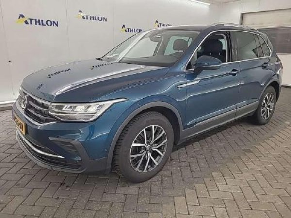 Volkswagen Tiguan 1.5 TSI Life Business 2021 - voorkant