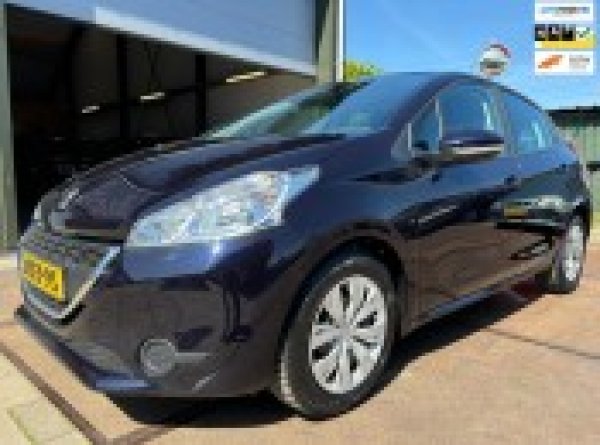Peugeot 208 1.2 VTi Active 2014 - voorkant