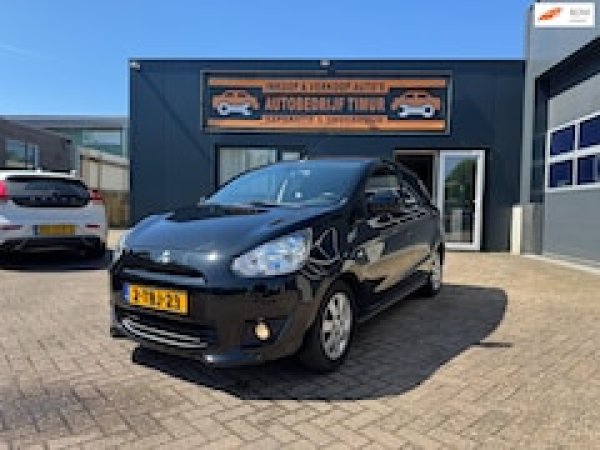 Mitsubishi Space Star 1.0 Intense 2014 - voorkant