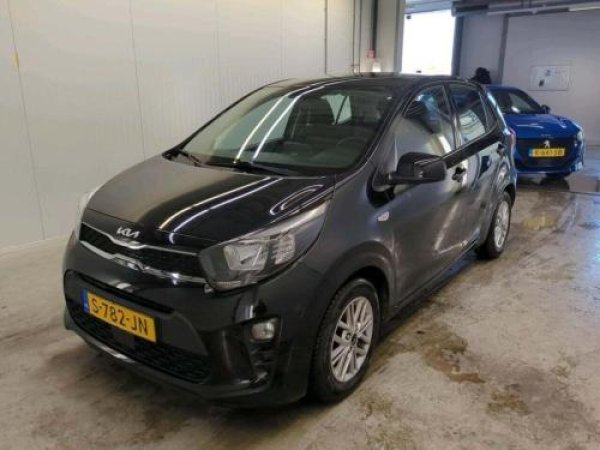 Kia Picanto 1.0 DPI DynamicLine 2023 - voorkant