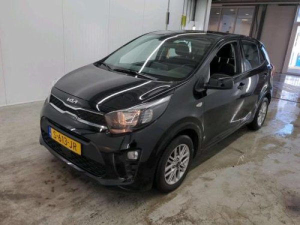 Kia Picanto 1.0 DPI DynamicLine 2023 - voorkant