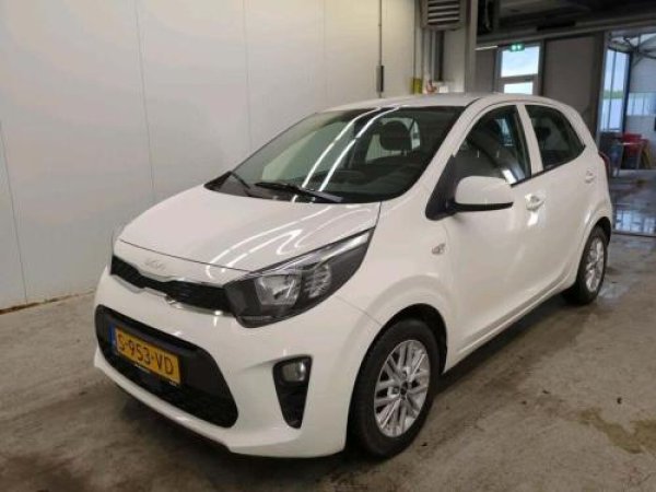 Kia Picanto 1.0 DPI DynamicLine 2023 - voorkant
