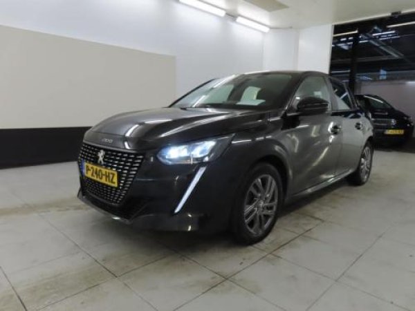 Peugeot 208 1.2 PureTech Active Pack 2022 - voorkant