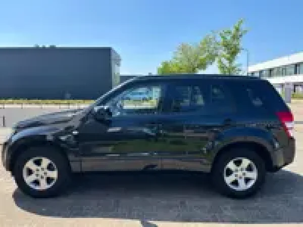 Suzuki Grand Vitara 2.0-16V Shogun 2008 - voorkant