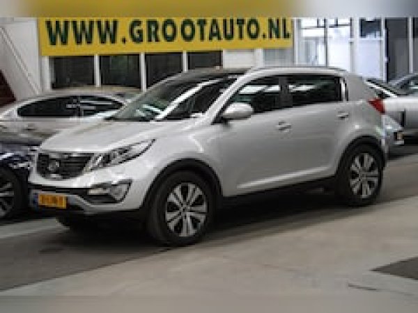 Kia Sportage 2.0 X-clusive First 2010 - voorkant