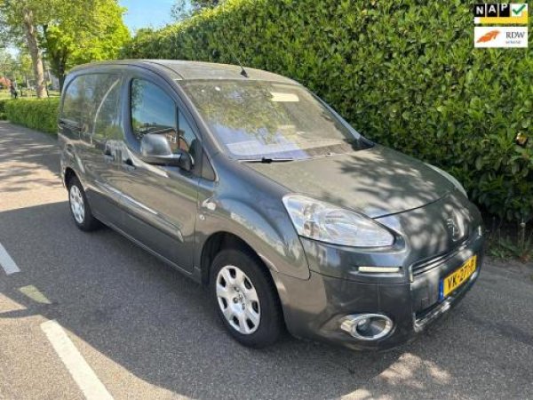 Foto van Peugeot Partner