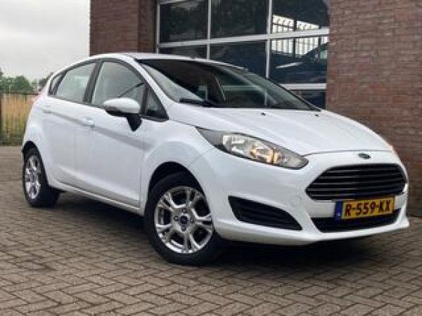 Ford Fiesta 1.0 EcoBoost Titanium 2013 - voorkant
