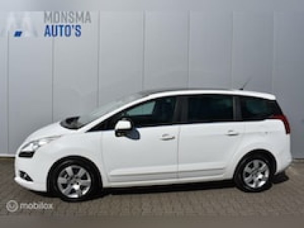 Peugeot 5008 1.6 e-HDi Blue Lease 5p. 2012 - voorkant