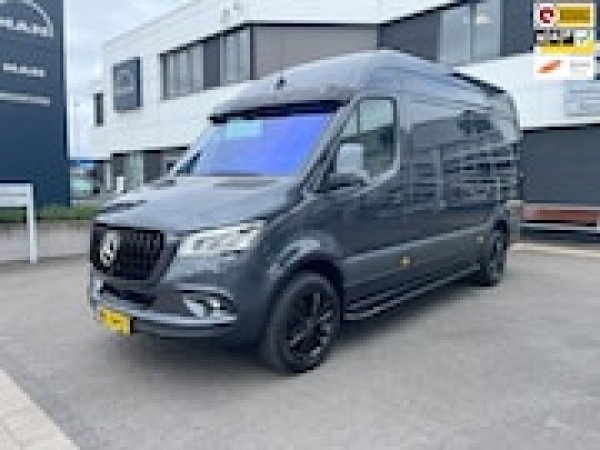 Mercedes-Benz Sprinter 319 1.9 CDI L2 RWD 2022 - voorkant