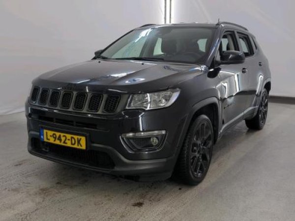 Jeep Compass 1.3T Night Eagle 2021 - voorkant