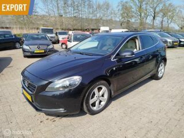 Volvo V40 2.0 D4 Ocean Race Business 2014 - voorkant