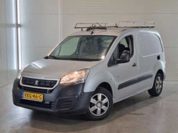 Foto van Peugeot Partner