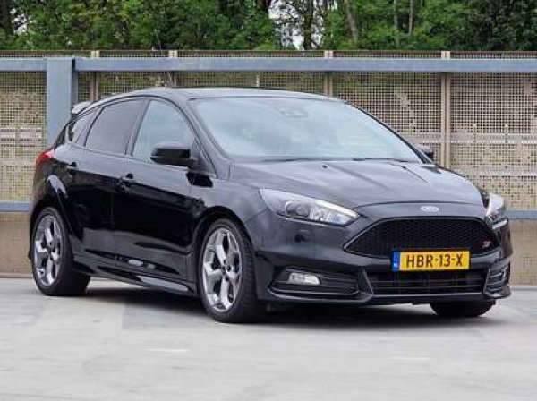 Ford Focus 2.0 ST 2016 - voorkant