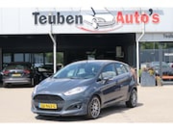 Ford Fiesta 1.5 TDCi Titanium Lease 2015 - voorkant