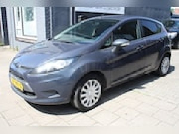 Ford Fiesta 1.25 Trend 2012 - voorkant