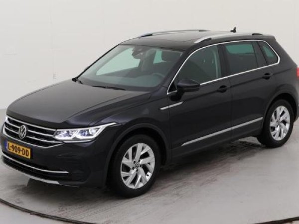 Volkswagen Tiguan 1.5 TSI Elegance 2021 - voorkant