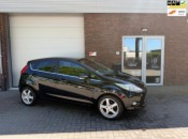 Ford Fiesta 1.25 Trend 2010 - voorkant