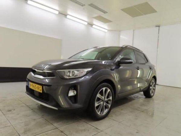 Kia Stonic 1.0 T-GDi DynamicPlusLine 2020 - voorkant