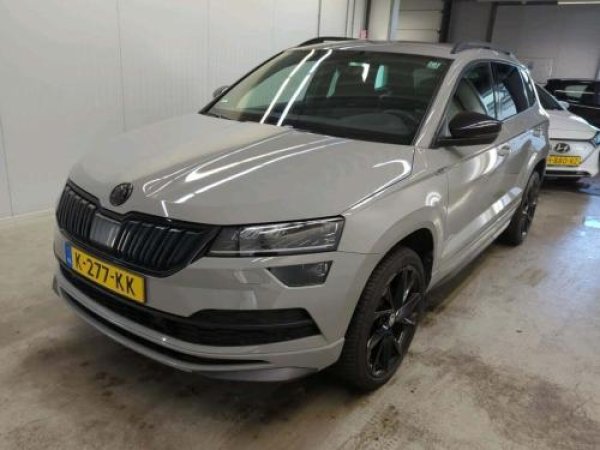 Skoda Karoq 1.5 TSI ACT Sportline Business 2021 - voorkant