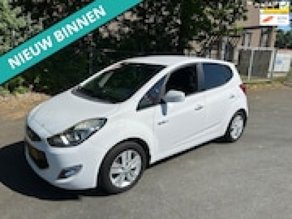 Hyundai Ix20 1.4i i-Vision 2010 - voorkant