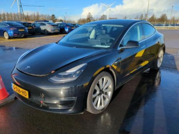 Tesla Model 3 Long Range AWD 2019 - voorkant