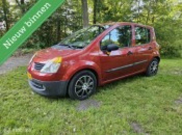 Renault Modus 1.6-16V Dynamique Luxe 2005 - voorkant