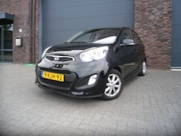 Kia Picanto 1.0 CVVT ISG Plus Pack 2013 - voorkant