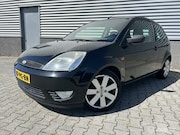 Ford Fiesta 1.3 Futura 2004 - voorkant