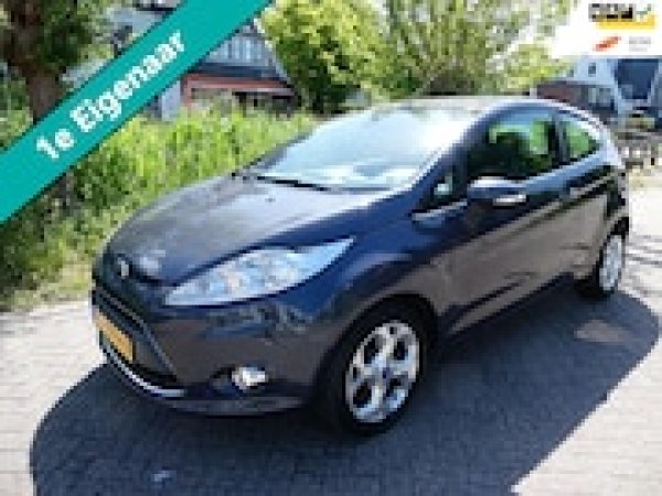 Ford Fiesta 1.25 Titanium 2011 - voorkant