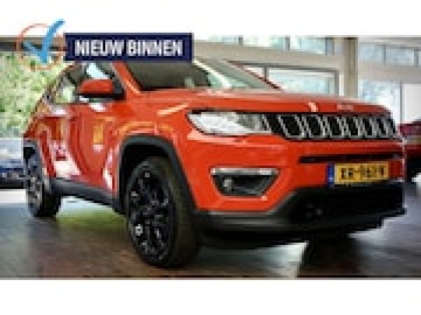 Jeep Compass 1.4 MultiAir Longitude 2019 - voorkant