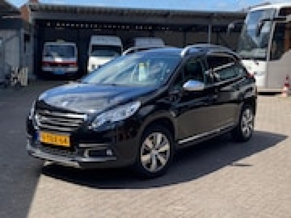Peugeot 2008 1.2 VTi Allure Pack Premium Plus 2014 - voorkant