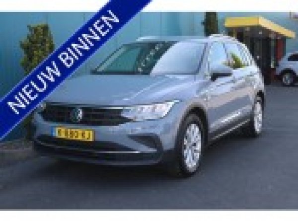 Volkswagen Tiguan 1.5 TSI Life Business 2021 - voorkant