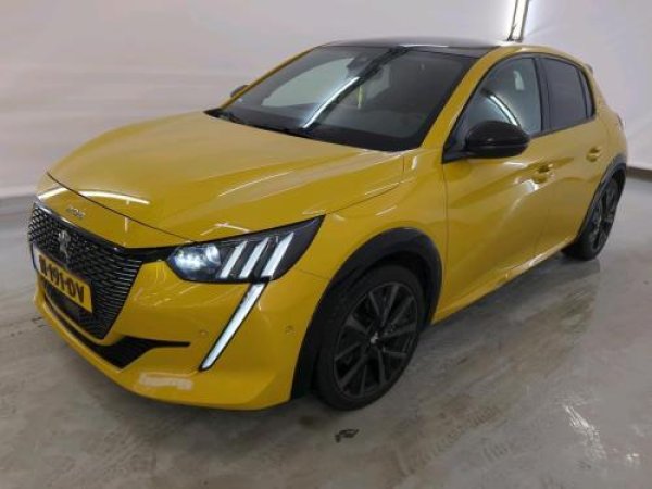 Peugeot 208 1.2 PureTech GT Pack 2021 - voorkant